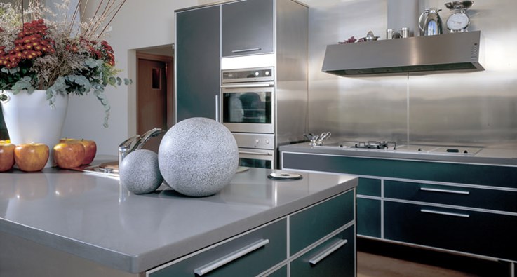 Quartz vs. Granite Countertops - What Should You Choose?