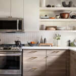 Eclectic-U-shape-kitchen-in-Caesarstone